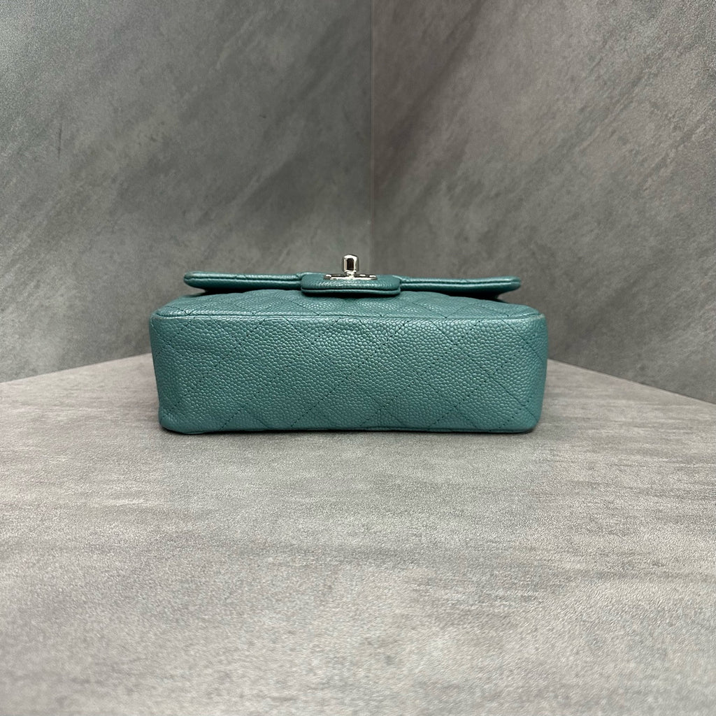 Chanel cf Large mini Green Silver lychee cowhide chain bag, 17 open bag type, three-dimensional inside clean