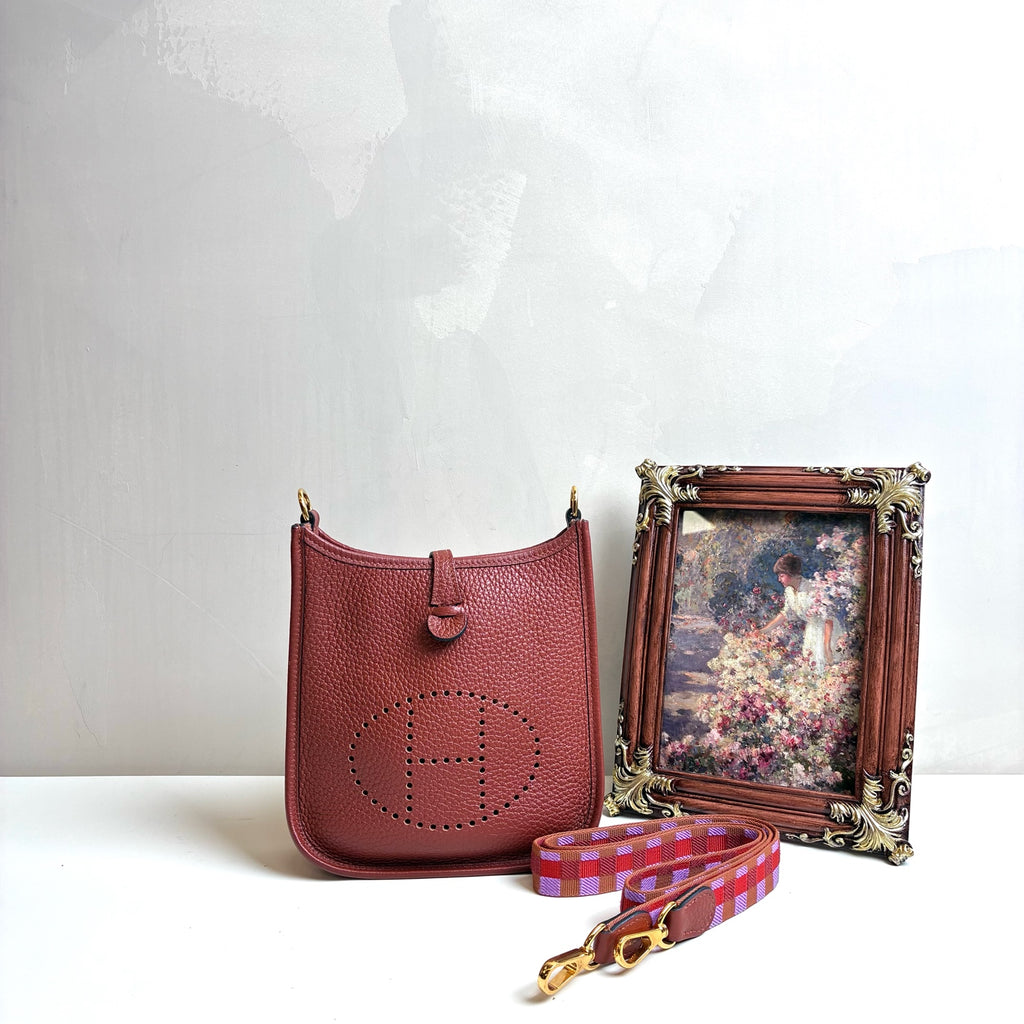 Hermes Mini Evelyne Red Brown with Gold Buckle U Stamp 99% New Size: 17x5.5x1