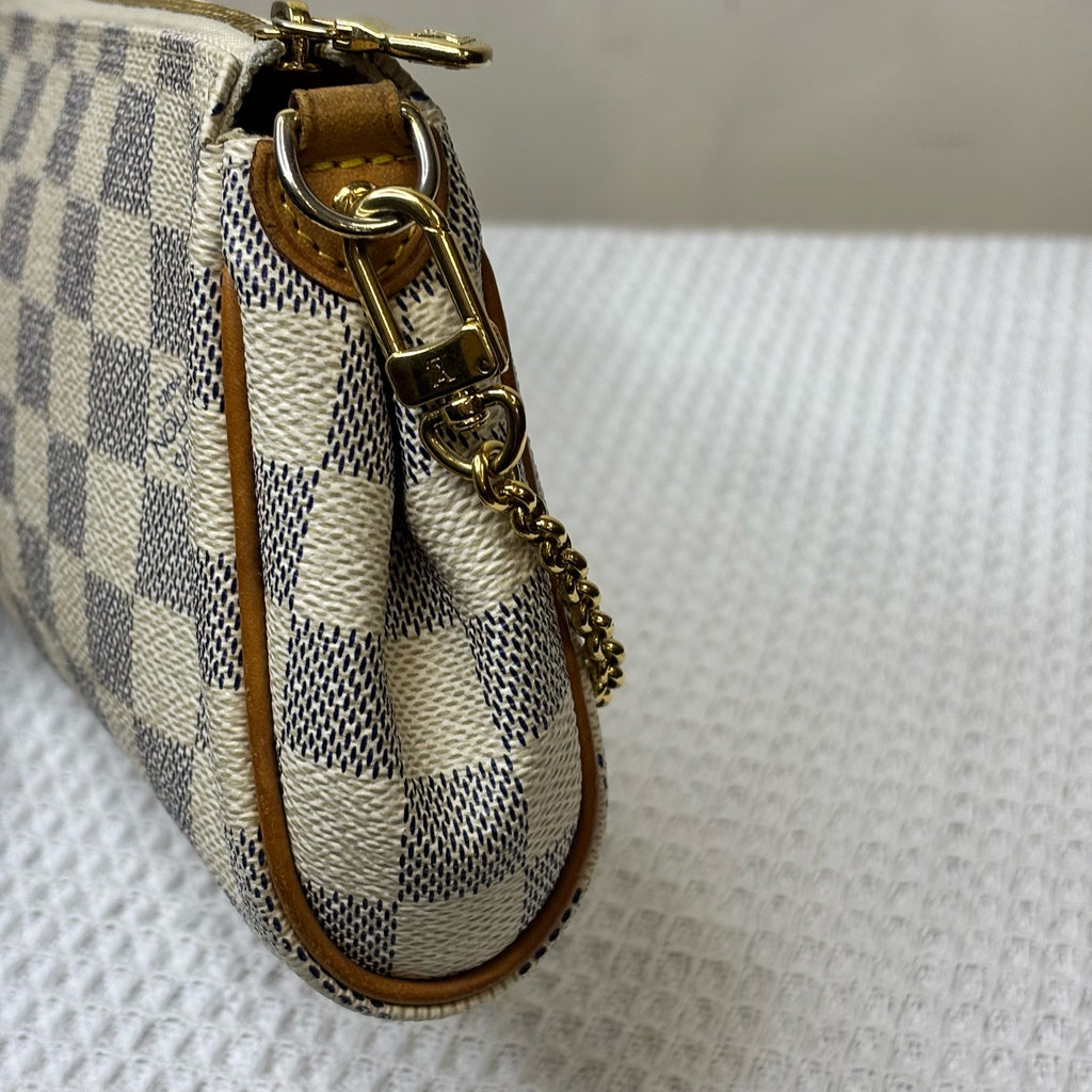 LV/Louis Vuitton White Checkerboard EVA Chain Bag Can be Worn Crossbody 99% New Size 24*12