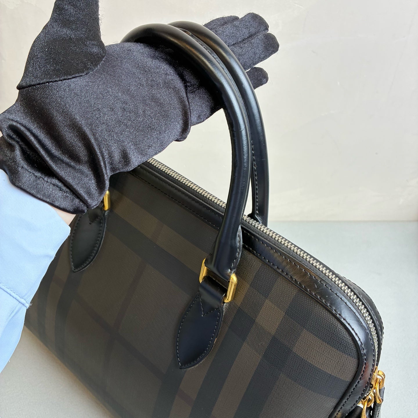 Burberry Leather Men's Briefcase Size 36*28 Like New 99%