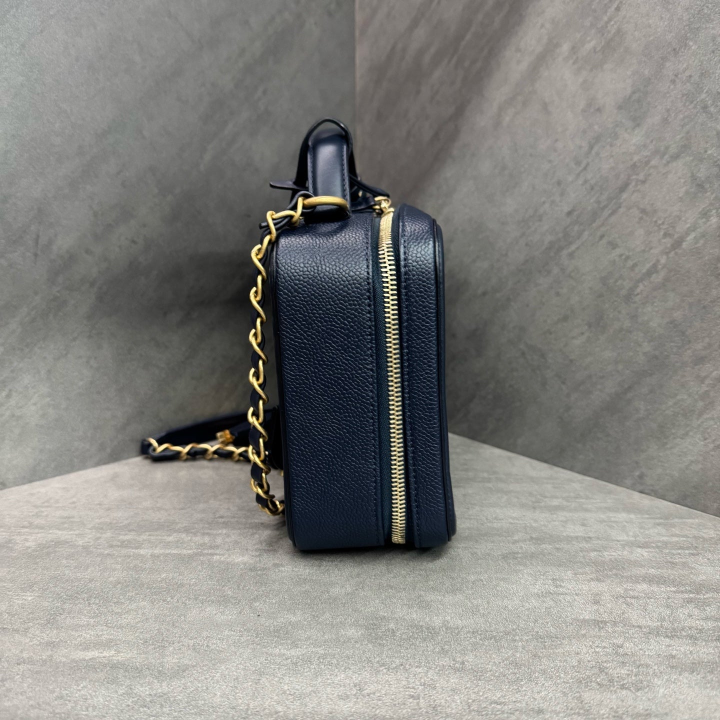 Chanel Camera Bag Blue, 26 series with authenticity card, in stock at a favorable price