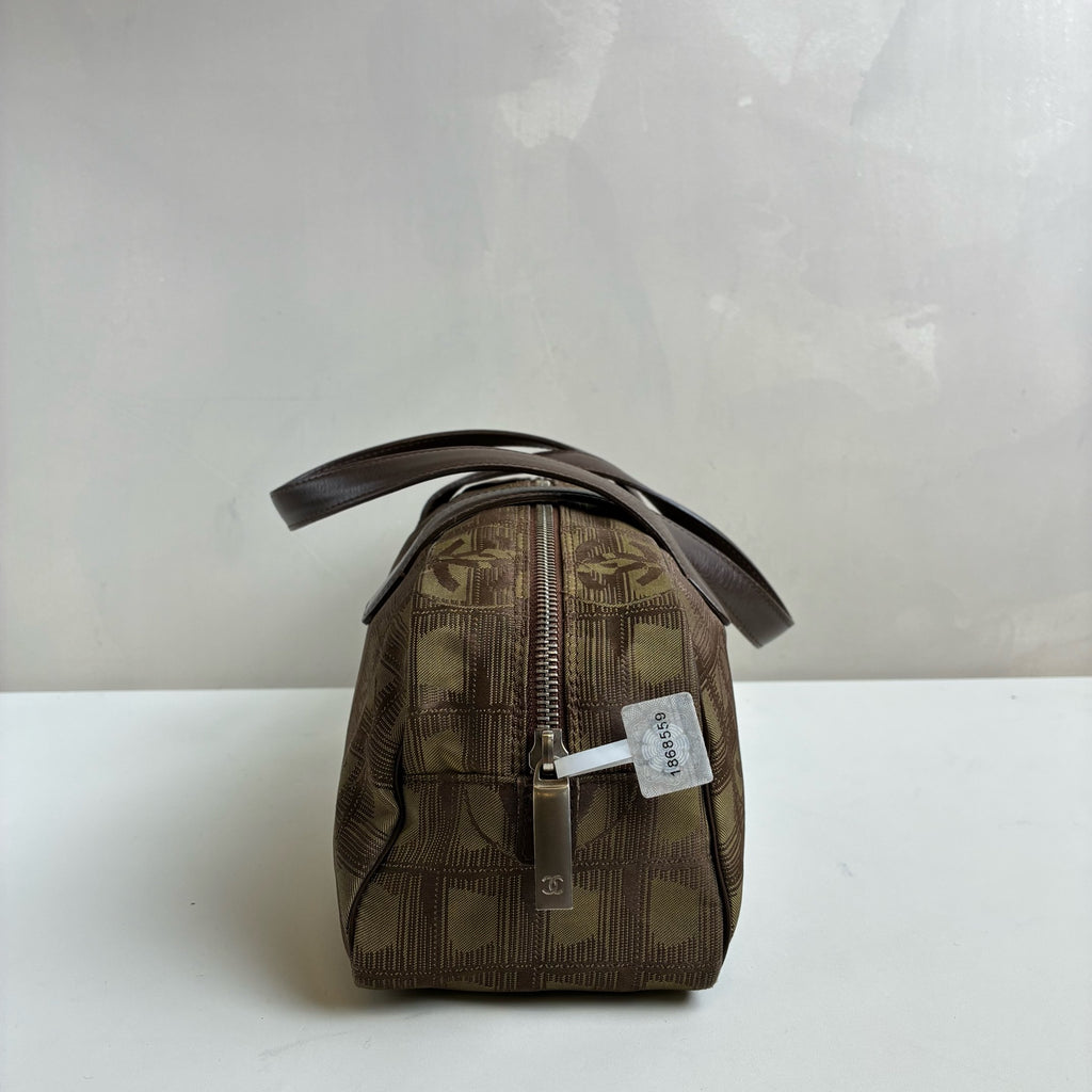 Chanel Green Ice Cube Baguette Handbag 7 Opening 99% New Size 35x12x10 Canvas Material