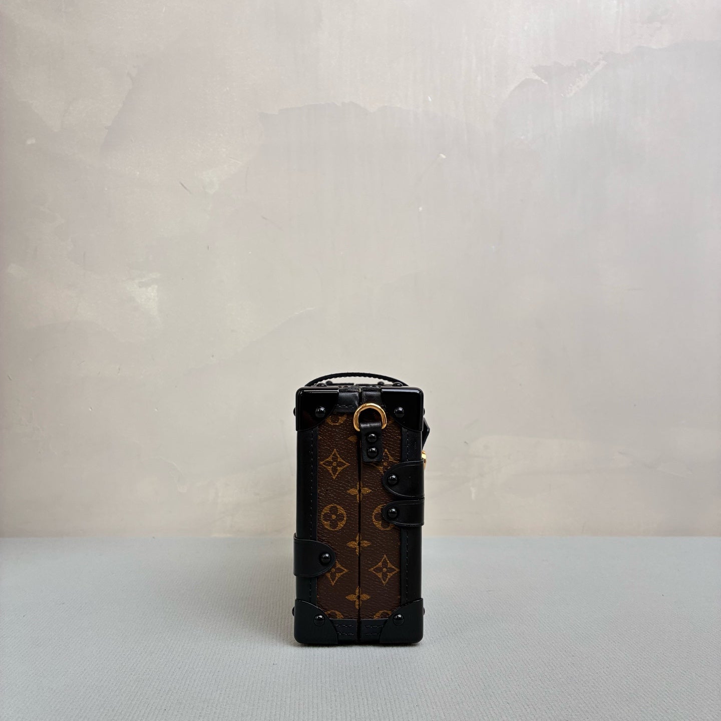 LV Louis Vuitton Petite Malle New Vintage Monogram Hard Box Bag / Chip Version / 98% New / 20x6x12.5cm / Retail Price 49