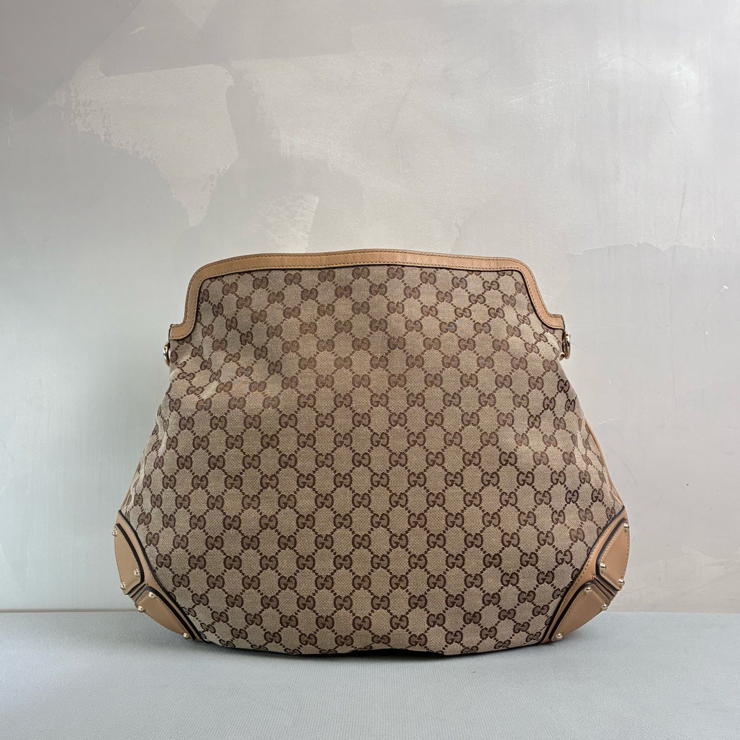 Gucci Nearly New 99% Crossbody Vintage Monogram Tote Bag Canvas with Leather Details Size 45*39