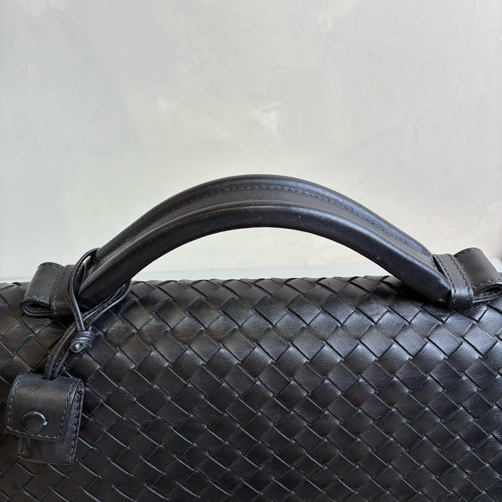 BV/Bottega Veneta 99% new woven black briefcase size 39*27