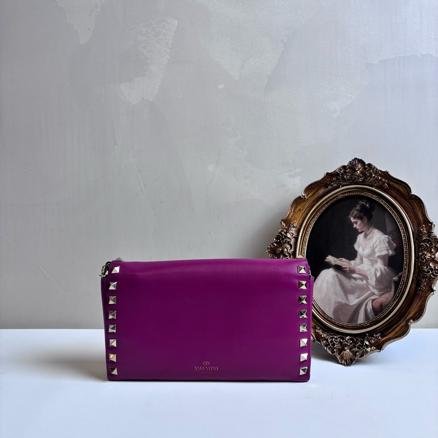 Valentino Rockstud Chain Wallet on Chain with shoulder strap, rose pink, gold studs, size 23*11cm.