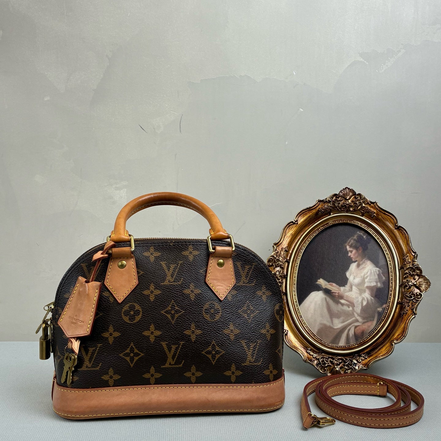 98% New LV Louis Vuitton Alma BB Shell Bag Classic Monogram with Brown Leather Edges Gold Hardware Size 23.5×17.5×1