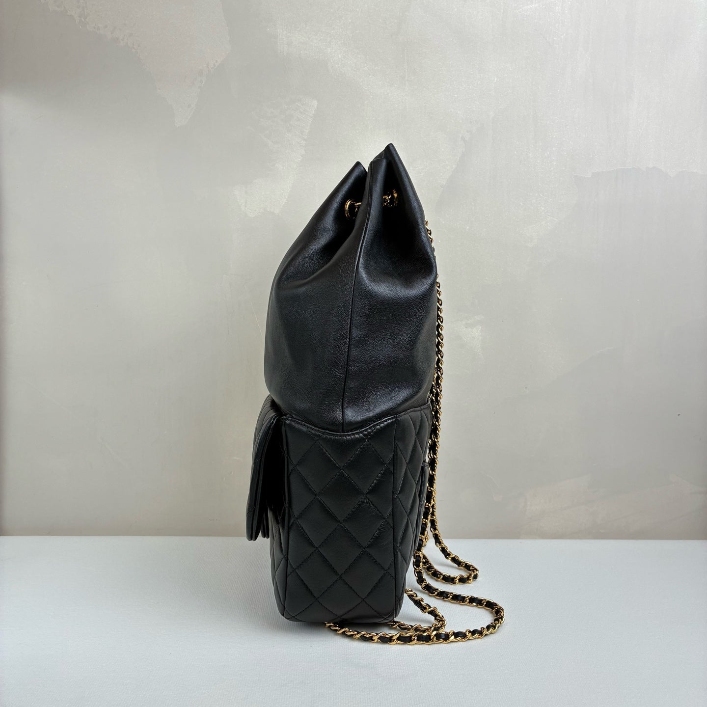 Chanel 23 Opening Black Gold Drawstring Backpack Lambskin Jennie's Style Size 22*35.5