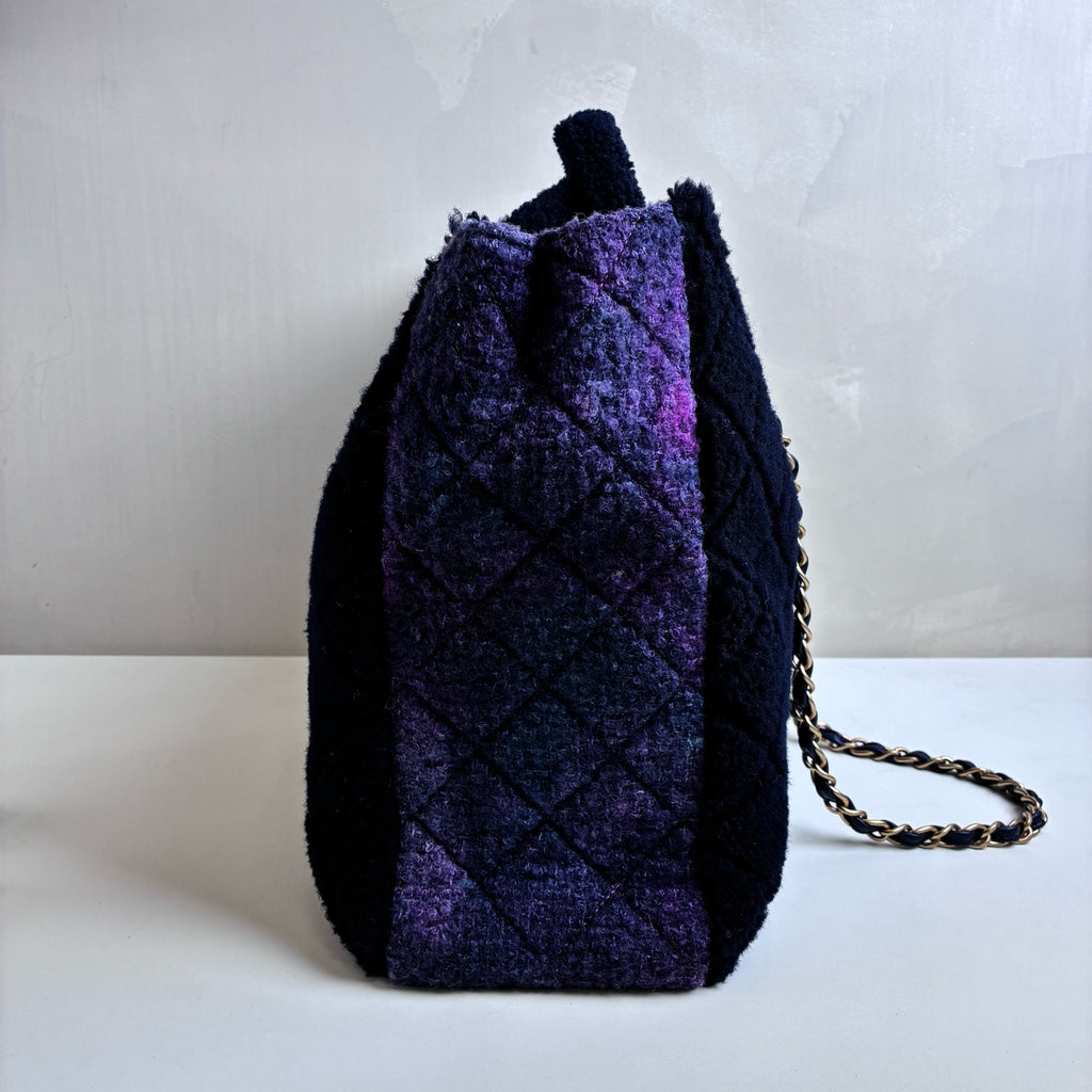 Chanel Plush Quilted Wool Tote Bag 30 Opening with Card Size: 42*30*13 99% New