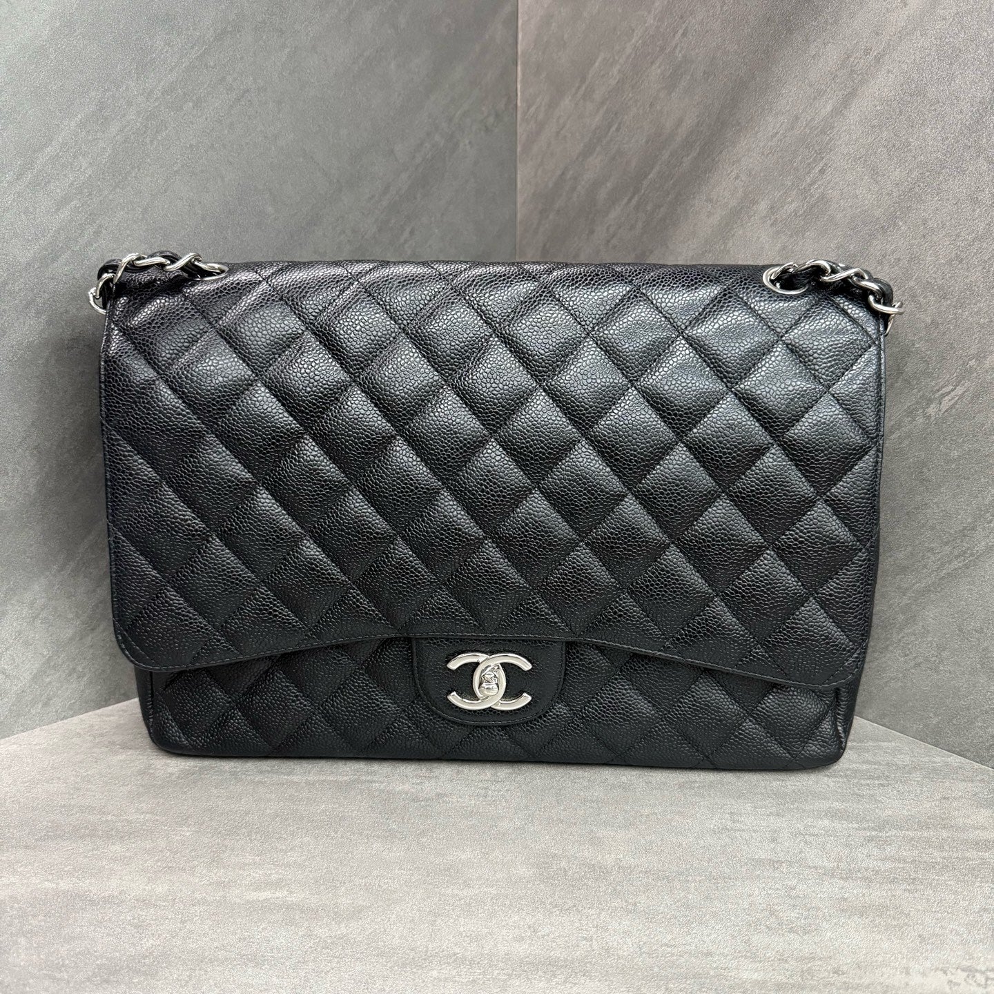 Chanel cf maxi Black silver lychee cowhide 15mo card-free bag type three-dimensional inner lining clean in stock