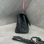 CHANEL Coco Handle Black Gold Lizard Skin Gold Hardware Tote Bag Red Lizard Handle Crossbody Bag 23 Series