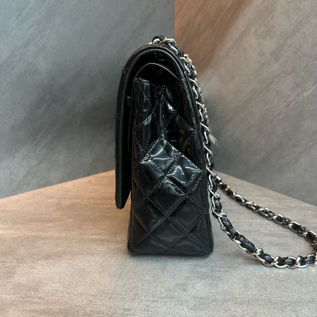 Chanel cf maxi Black silver patent leather chain bag 15K
