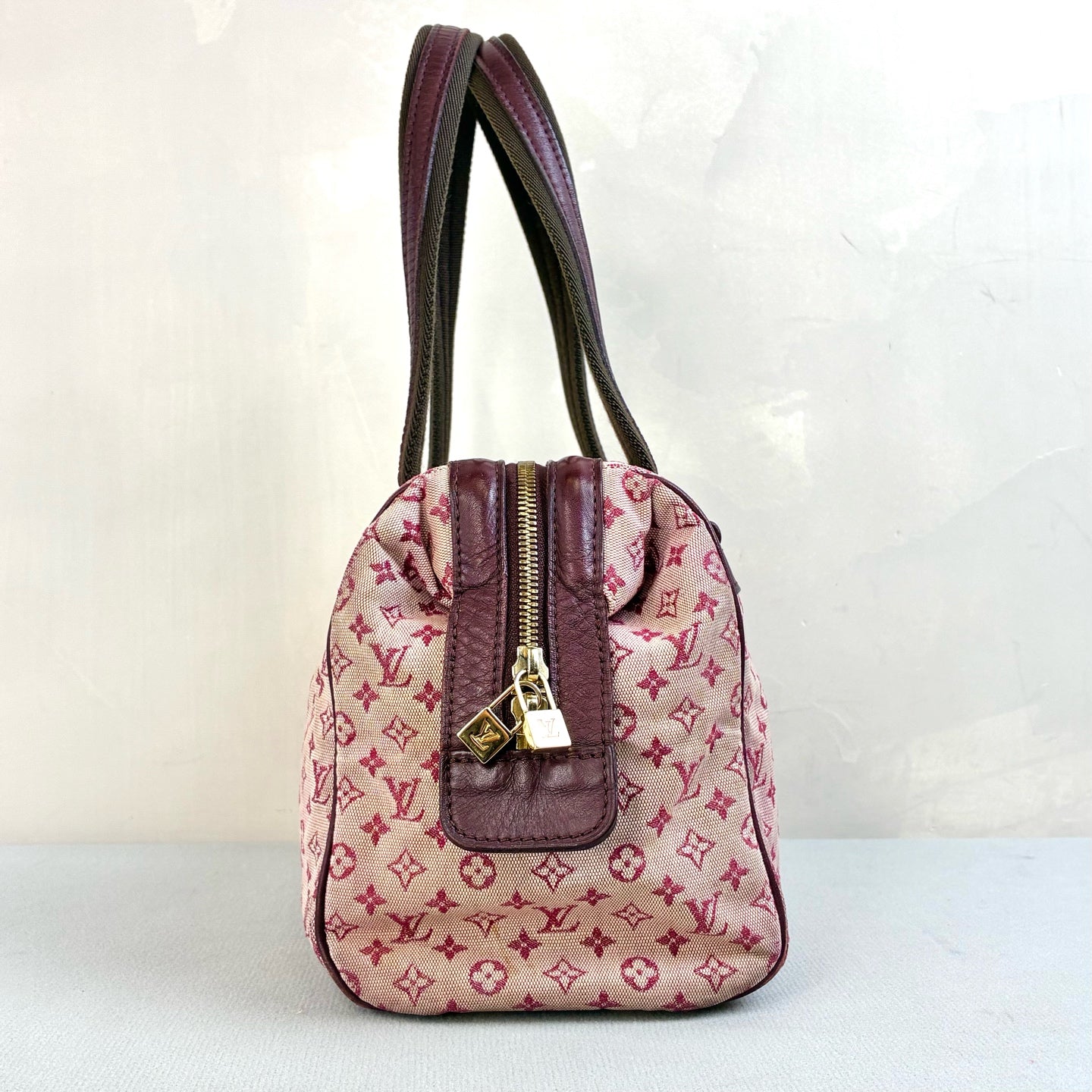 LV/Louis Vuitton 96% New Pink Denim Monogram Boston Handbag Size 27.5*18
