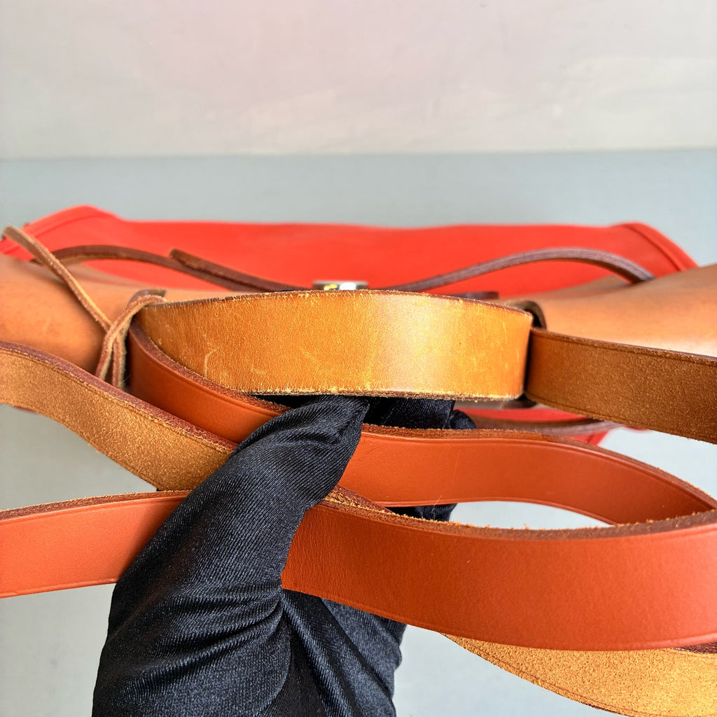 Hermès Herbag 31 H Frame, Hermès Orange Leather, 98% New, Size 31*25.