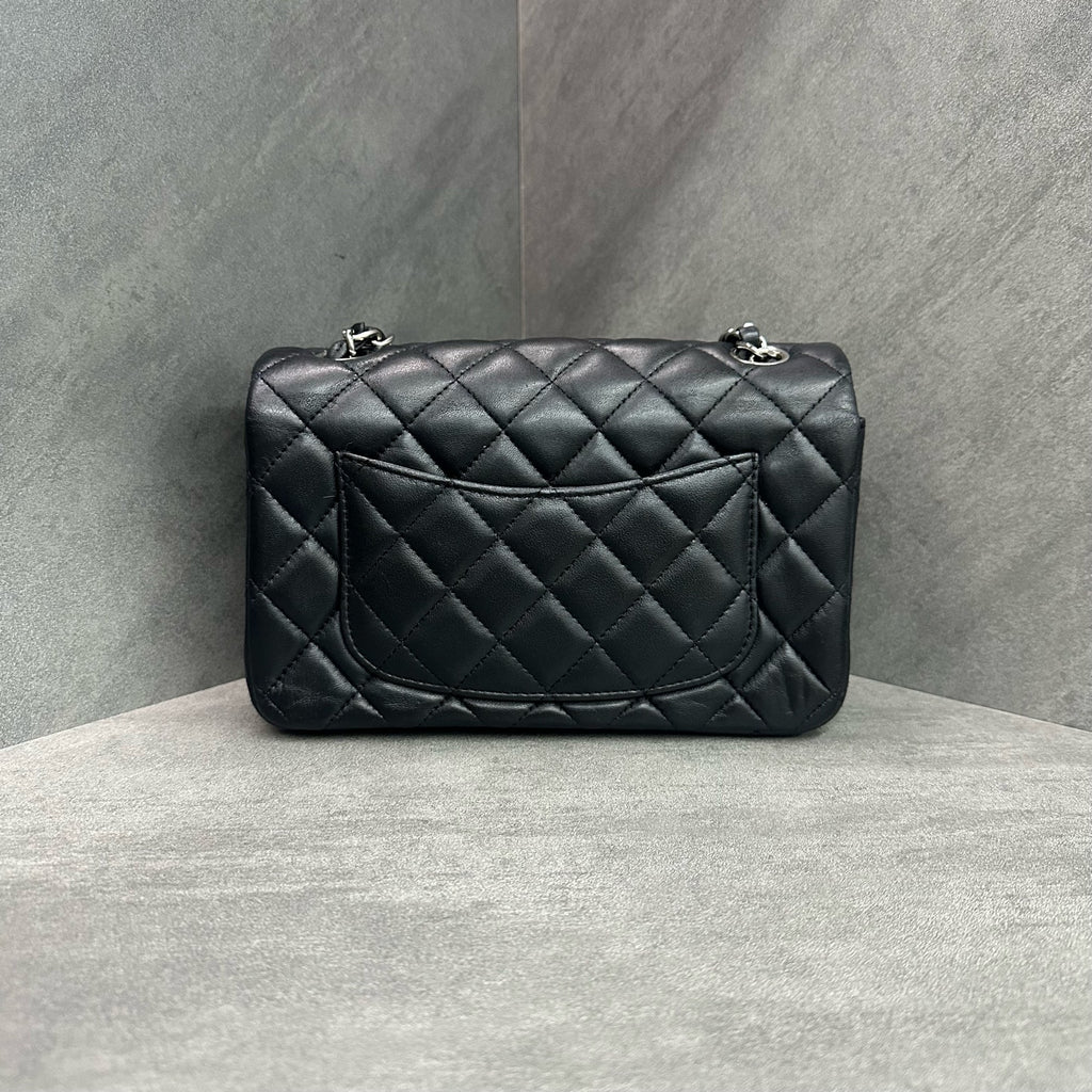 CHANEL CF Mini Black and Silver Lambskin Chain Bag 21 Opening with Card