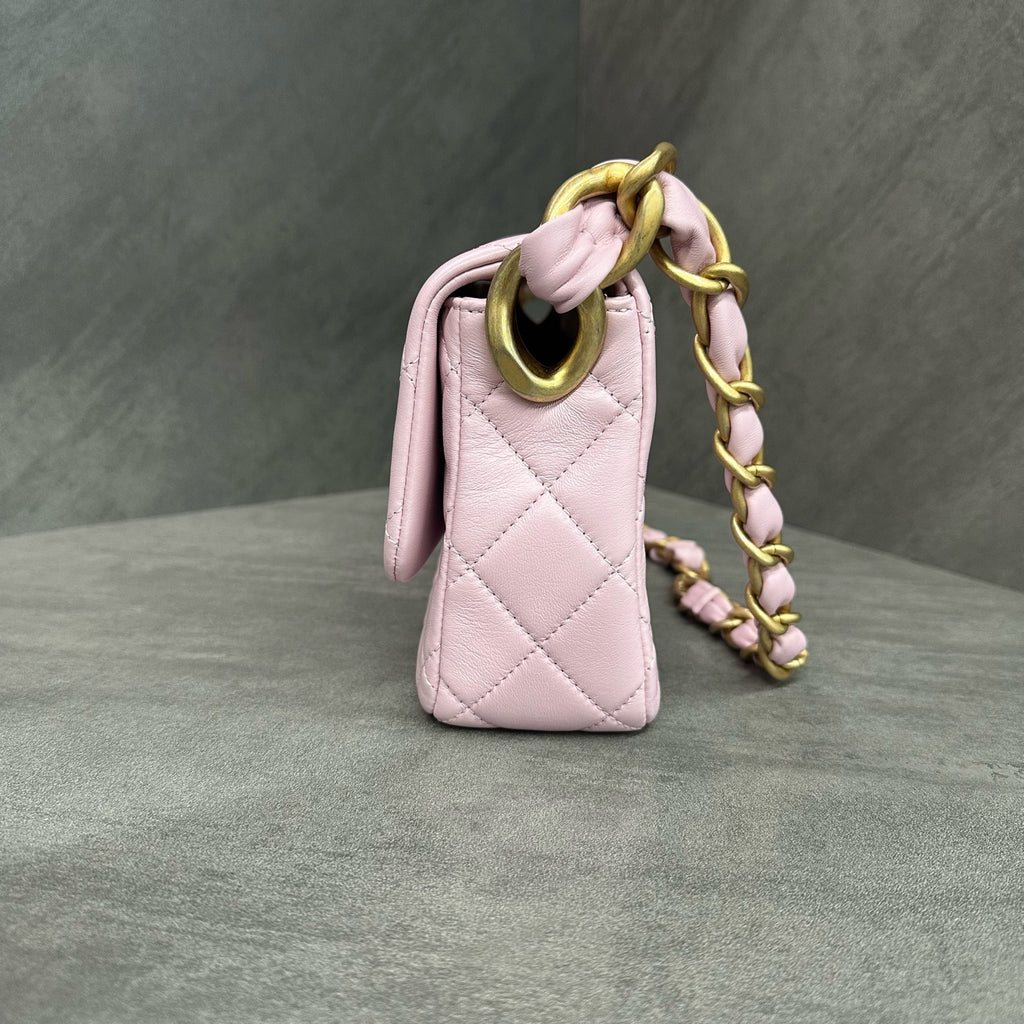 Chanel Hobo Bag with Chunky Chain Shoulder Strap, Sakura Pink, Lambskin, Flap Bag, Chip Version