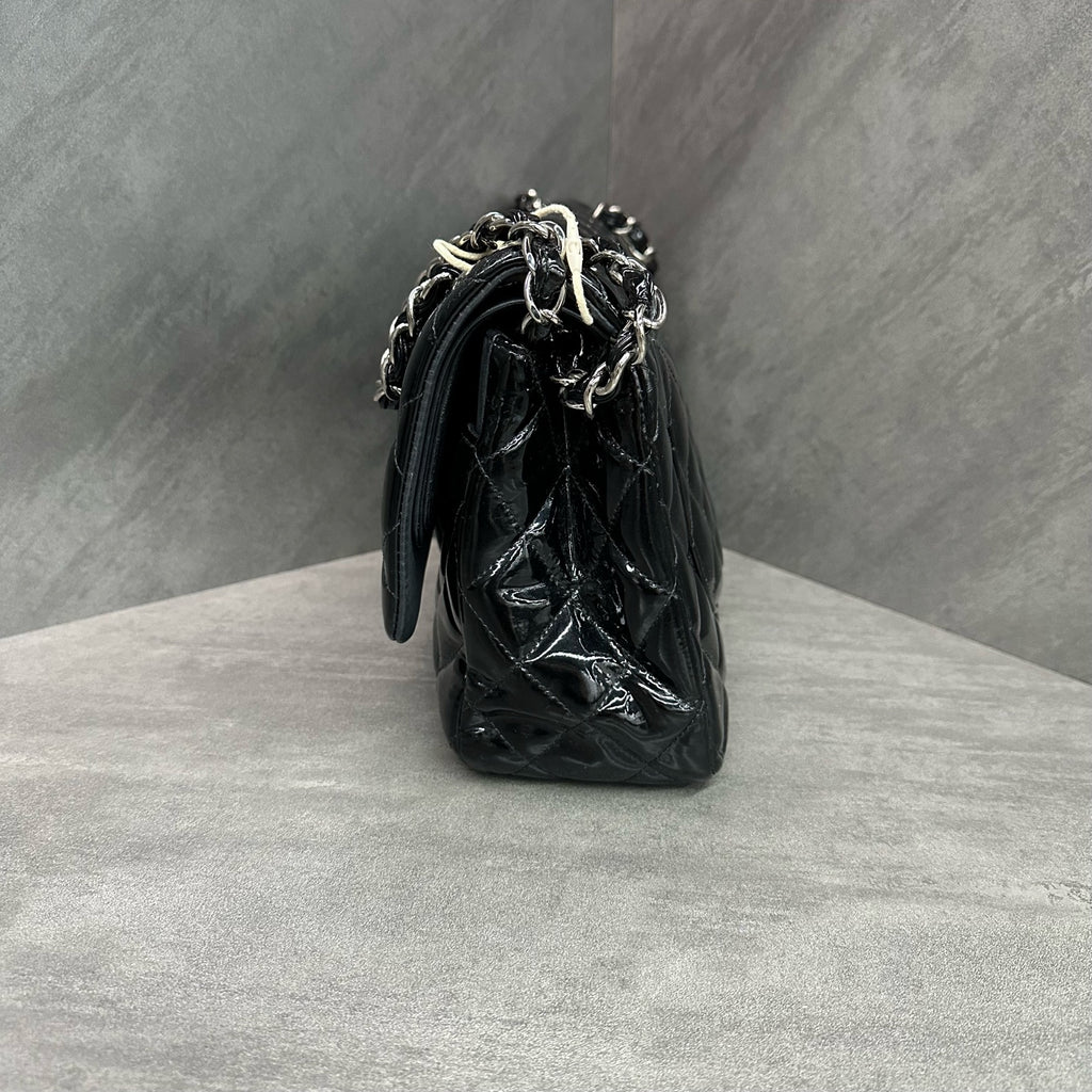 Chanel cf jumbo Black and silver patent leather chain bag, 16 kai, no card