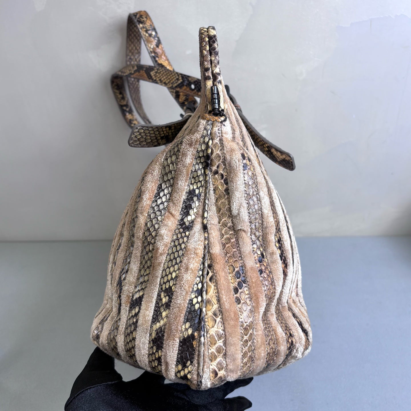 bv/Botega Veneta 99% New Serpentine Tote Bag Melange Color Size 39*26