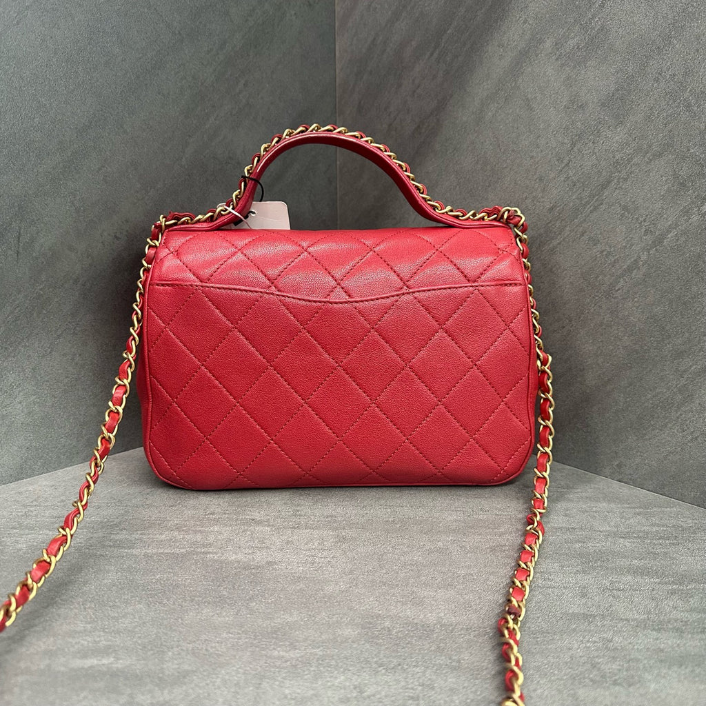Chanel 19bag Red Gold-tone Calfskin Messenger Bag, structured silhouette, clean interior, 28 serial with authenticity card, in stock.