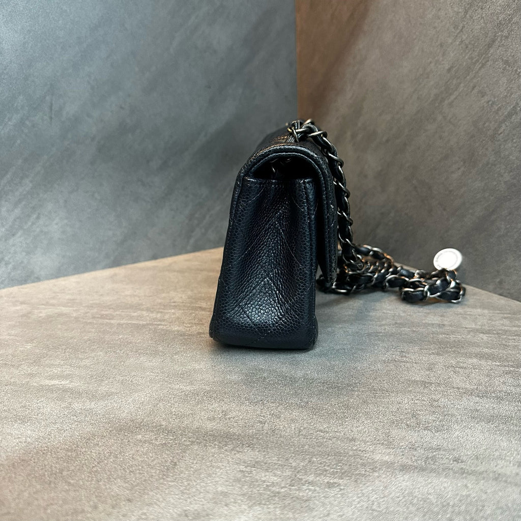 Chanel cf Large mini Blue and Silver lychee cowhide chain bag 21 kai