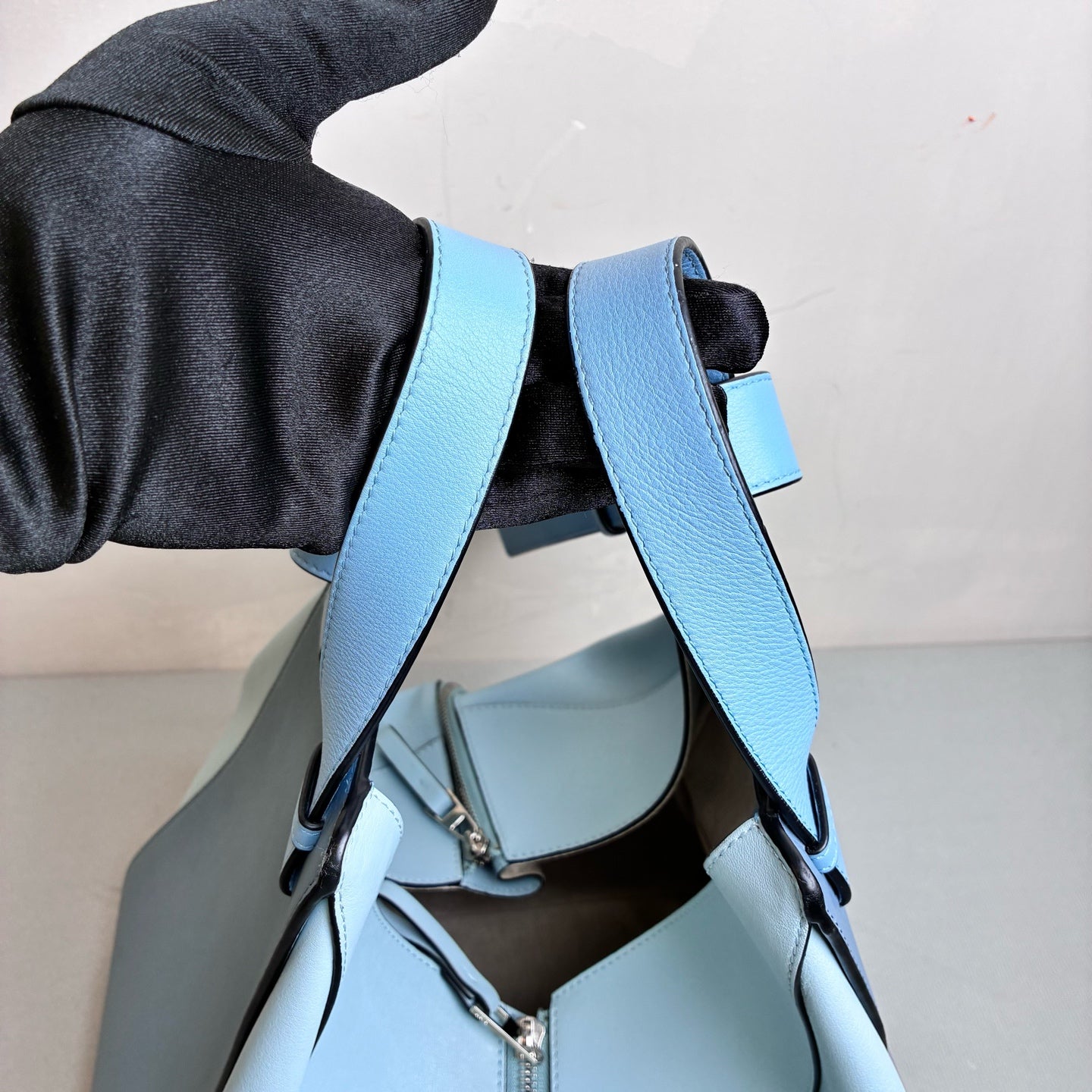 Loewe Hammock Bag 99% New Multiple Carrying Styles Calfskin Fog Blue Size 31*30 Original Price 24500