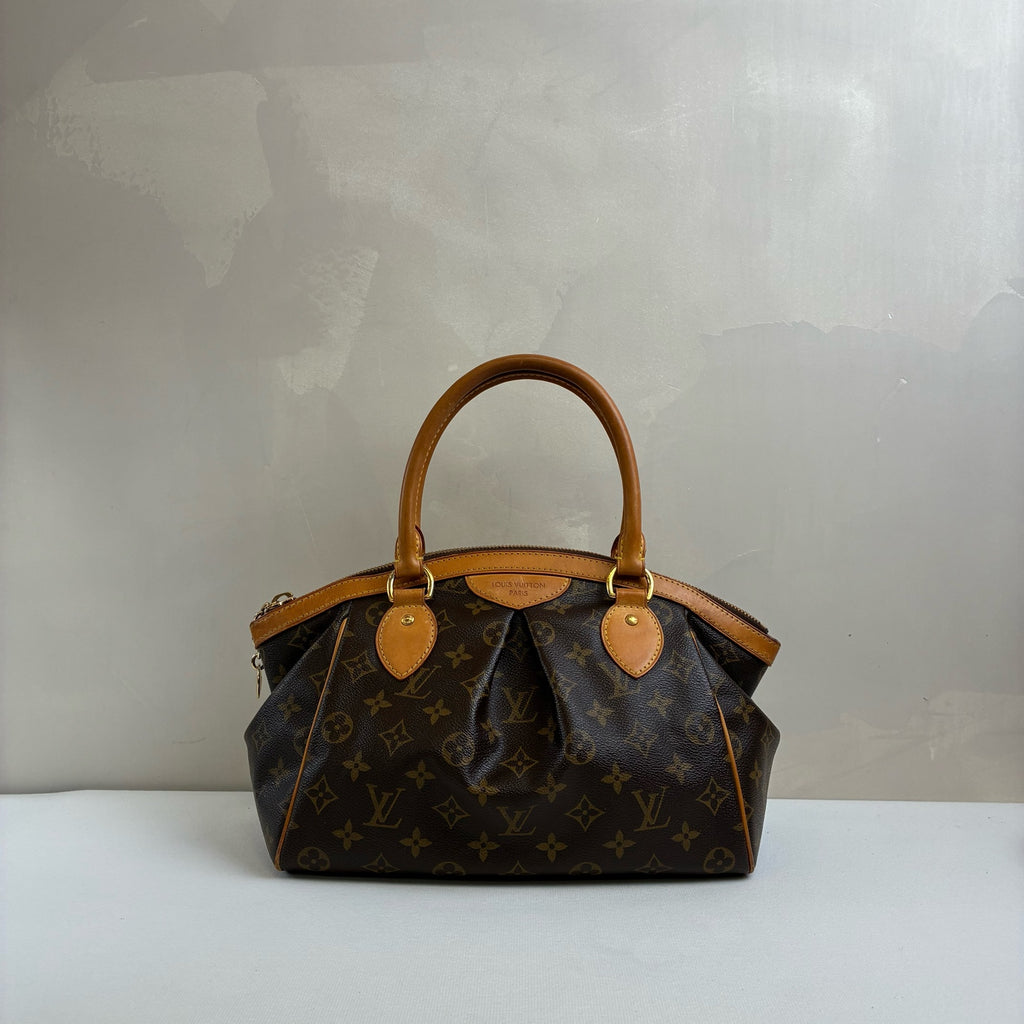 Louis Vuitton/LV Classic Monogram Small Dumpling Bag Handbag 99% New Size: 28 x 11 x 24 cm