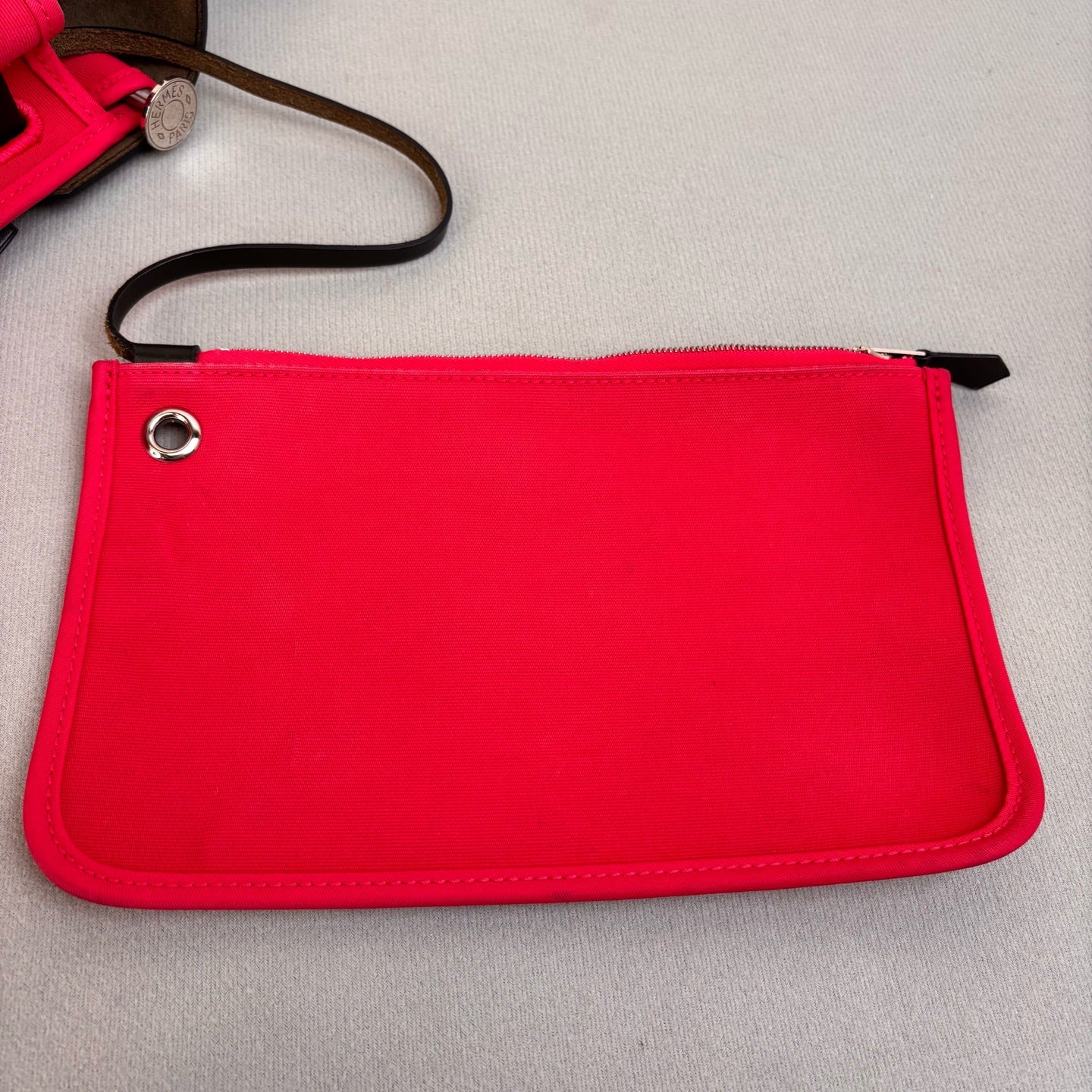 99% new Hermès C-engraved Herbag 31 canvas and leather combination, Azalea Red, crossbody bag 31*25.