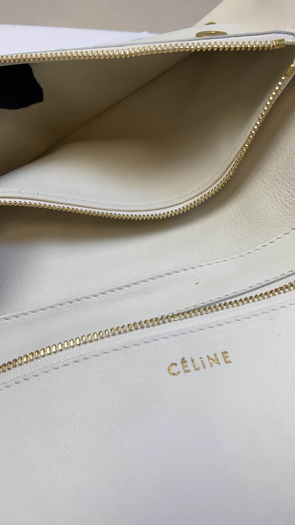 Celine Snake Skin Yellow Clutch Wallet, 99% New, Size: 24×12, Fluorescent Yellow, Snake Skin
