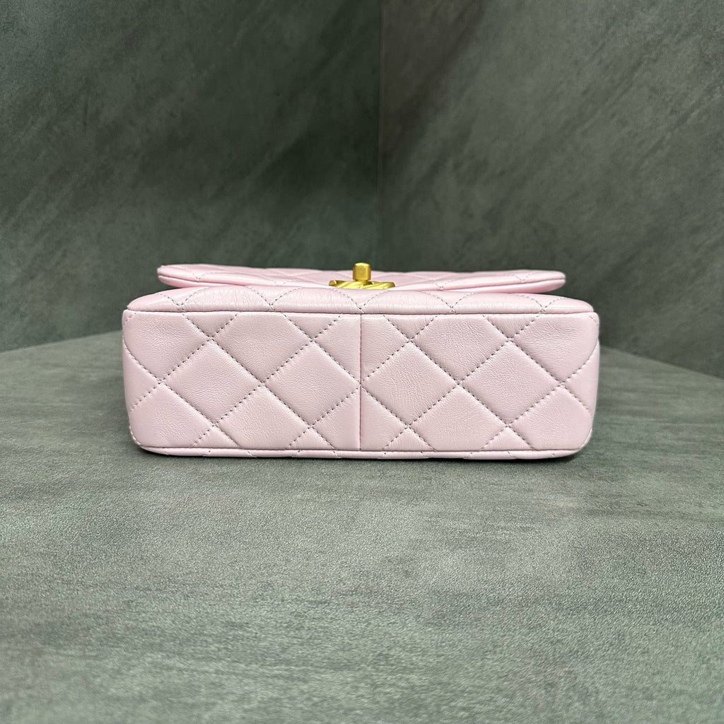 Chanel Hobo Bag with Chunky Chain Shoulder Strap, Sakura Pink, Lambskin, Flap Bag, Chip Version