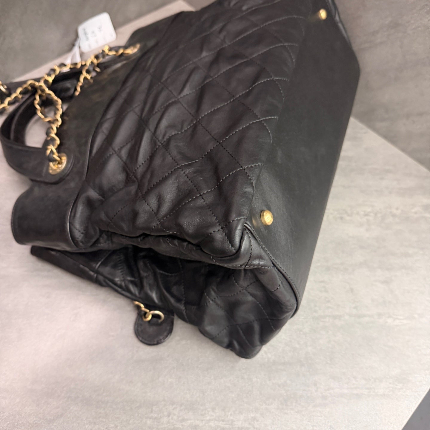 CHANEL Black and Gold Tote Bag Airport Bag, 16-series with authenticity card, dimensions 34*16*25cm, original condition