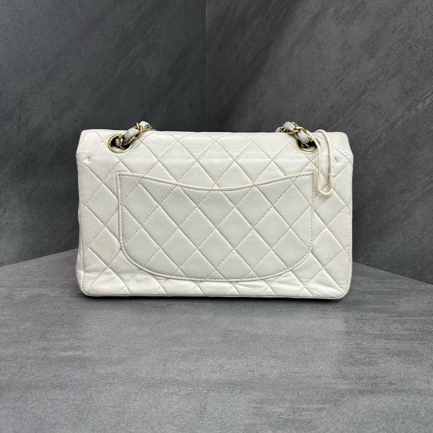 Chanel CF Small Vintage Model, White Gold Lambskin Chain Bag, 6-digit Serial, Structured Shape, Clean Interior