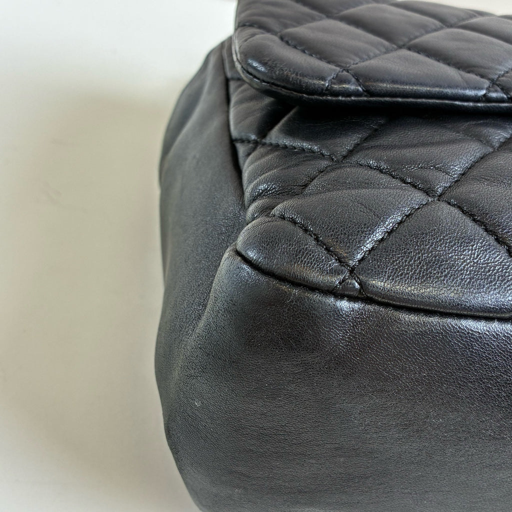 Chanel CF Black and Silver Raincoat Airport Bag 13 Opening Shoulder Bag 99% New Size: 35*7.5*16 Lambskin Material