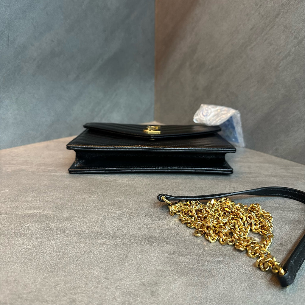 YSL Saint Laurent Black Gold caviar cowhide single-shoulder crossbody chain envelope bag