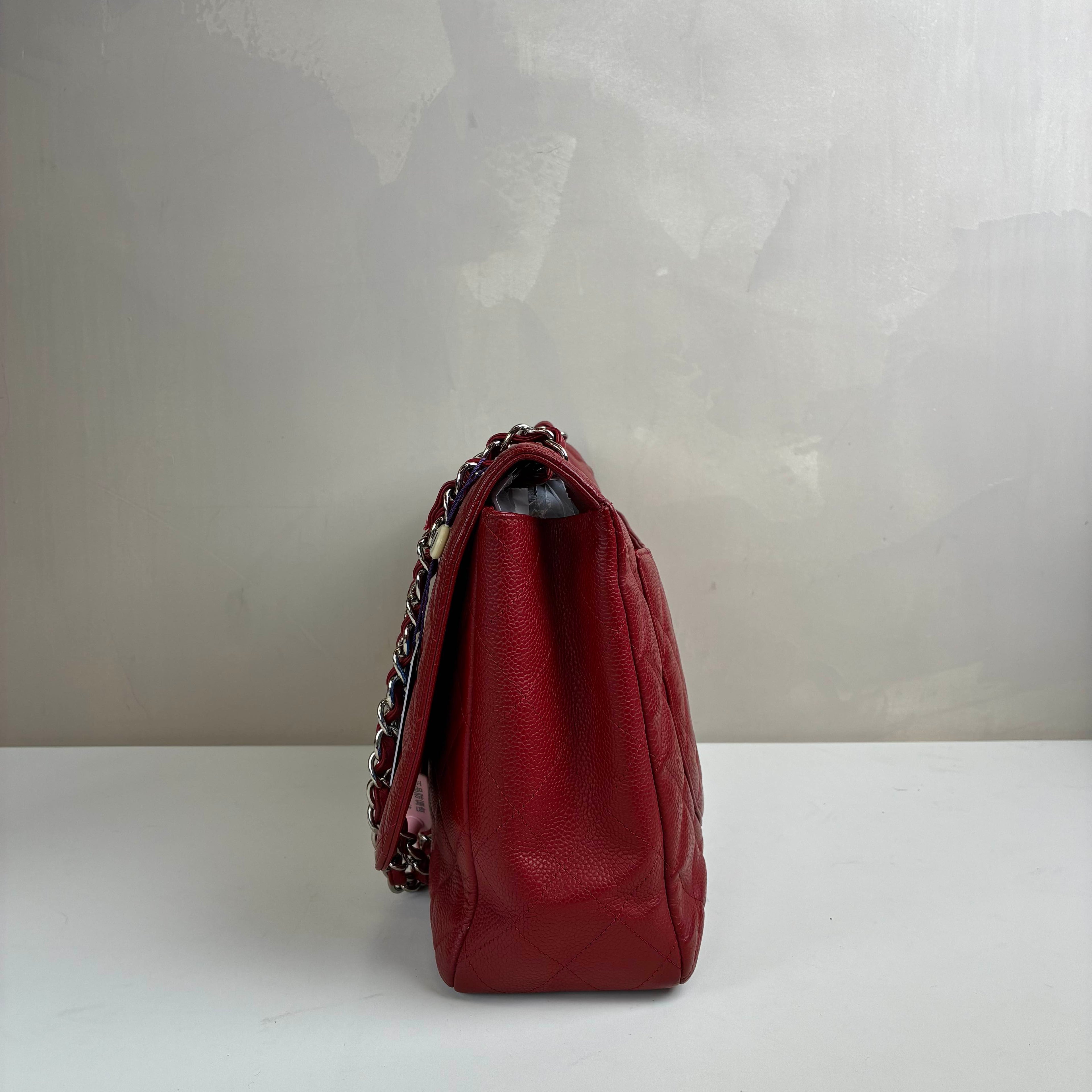 CHANEL cf jumbo max 13-inch red diamond-patterned lychee grain leather shoulder bag with silver chain buckle, bottom length