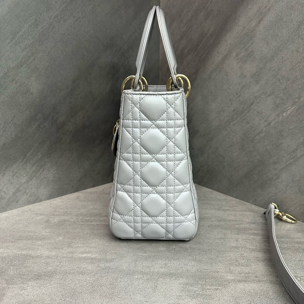 Dior Lady Dior Five-grid Lambskin Pearlescent Gray Gold Clasp 2018 Serial Code