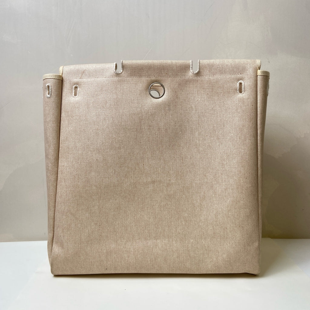 Hermès Herbag39 Replacement Bags are available in six options.