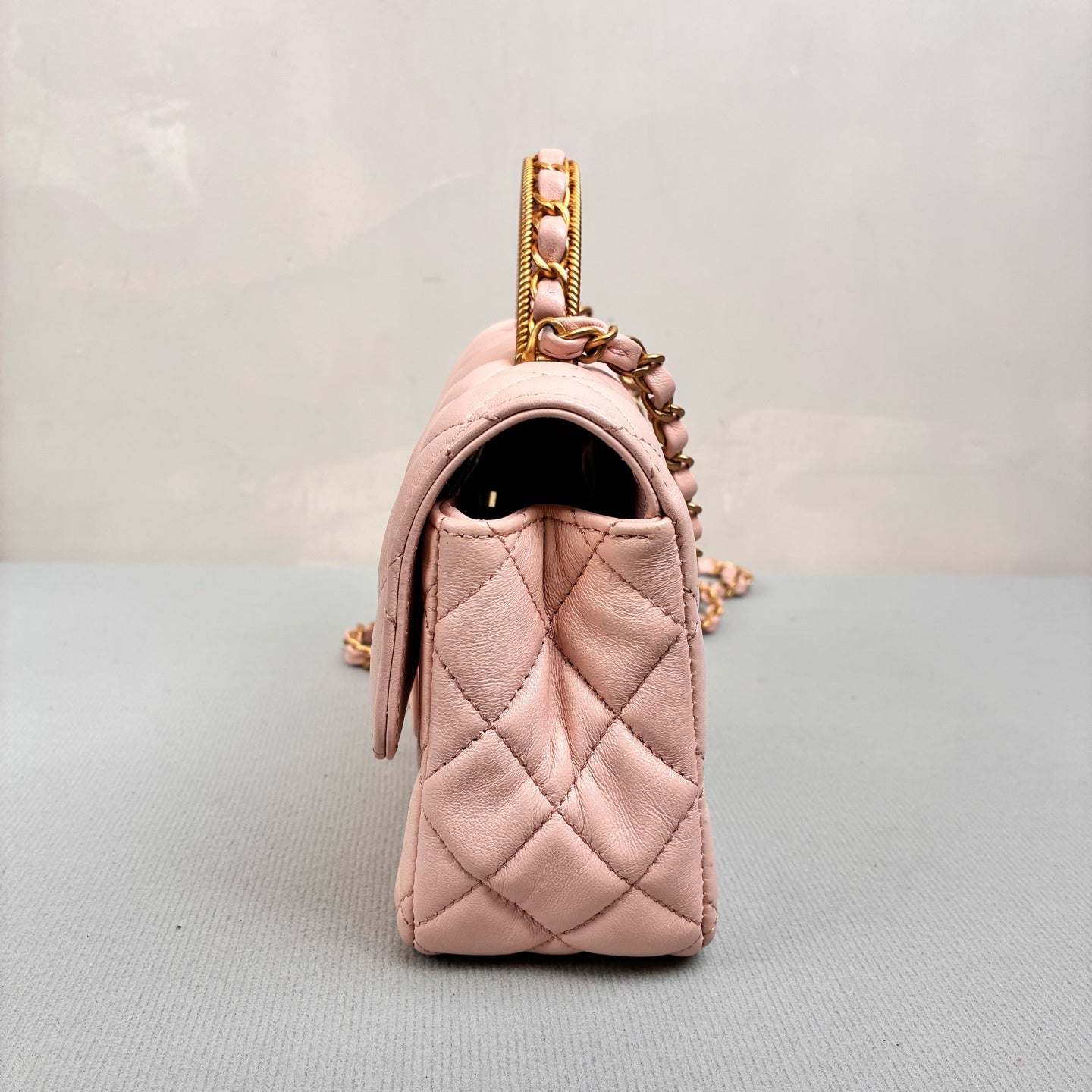 Chanel CF Mini 23K Cherry Blossom Pink Handle Chip Bag with Gold Woven Handle Classic Diamond Pattern Chain Shoulder Strap