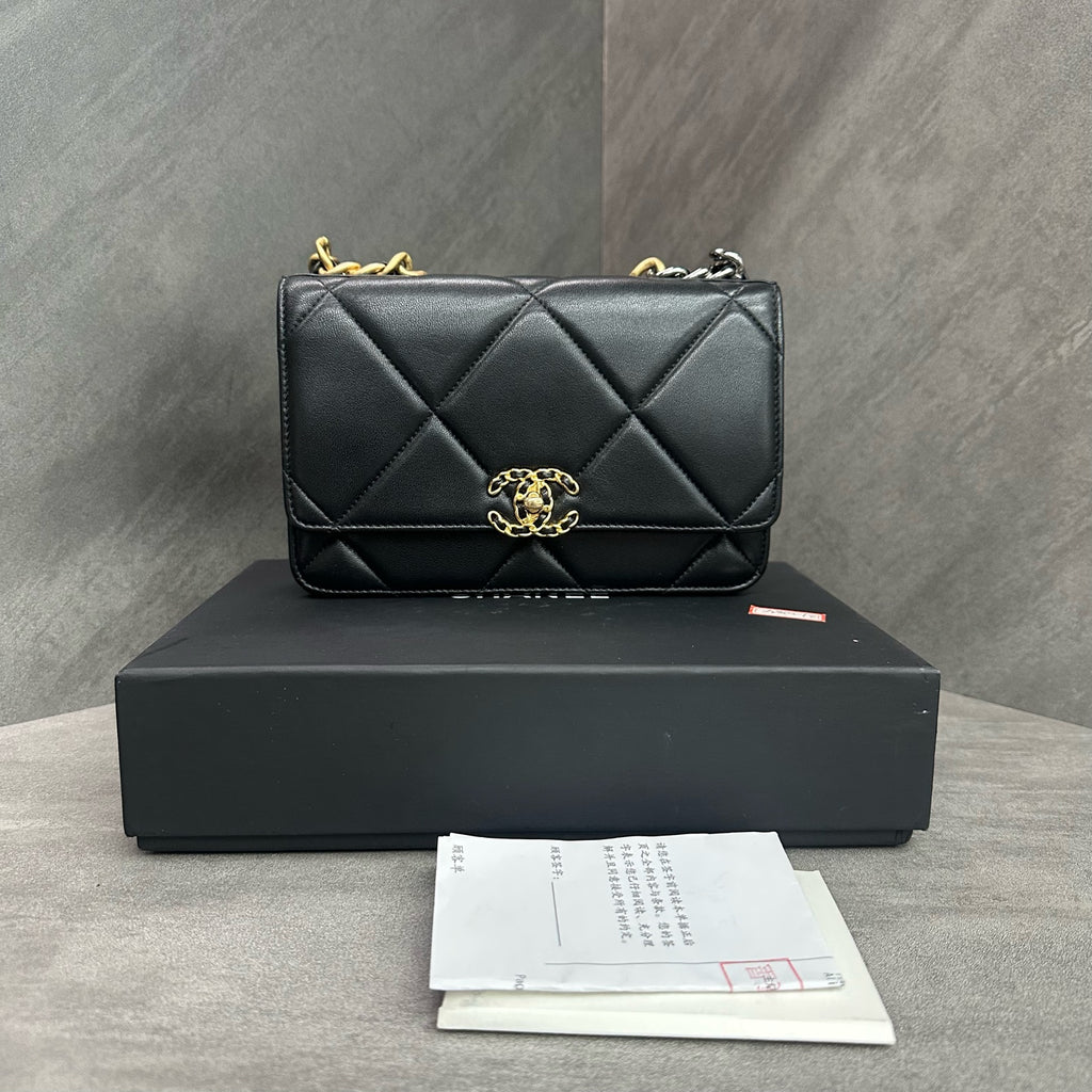 Chanel 19 Bag Black Quilted Lambskin WOC Gold-Tone Hardware Two-Tone Chain Microchipped Full Set