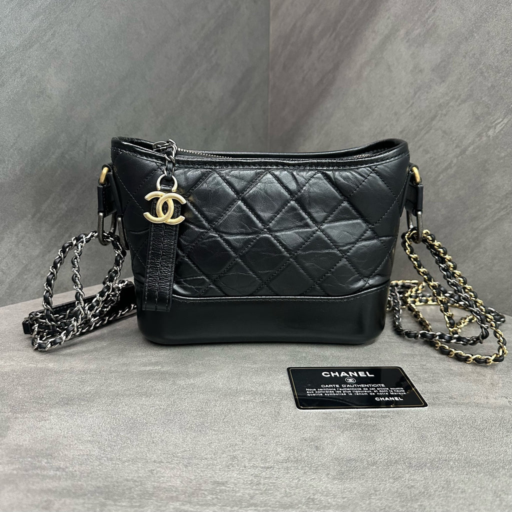 CHANEL black gold cowhide small size 24-carat card case with a clean inner lining