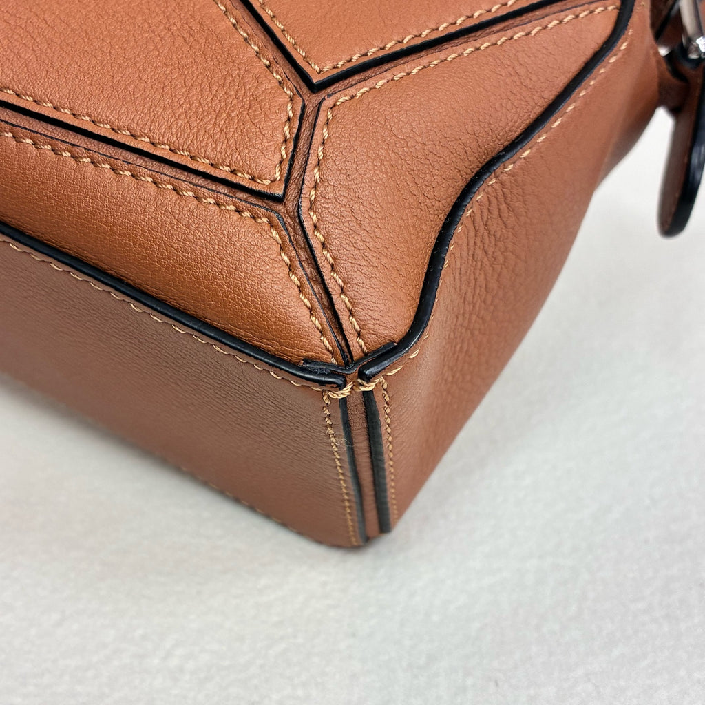 LOEWE 99% New Puzzle Mini Women's Bag Brown Leather with Removable and Adjustable Shoulder Strap