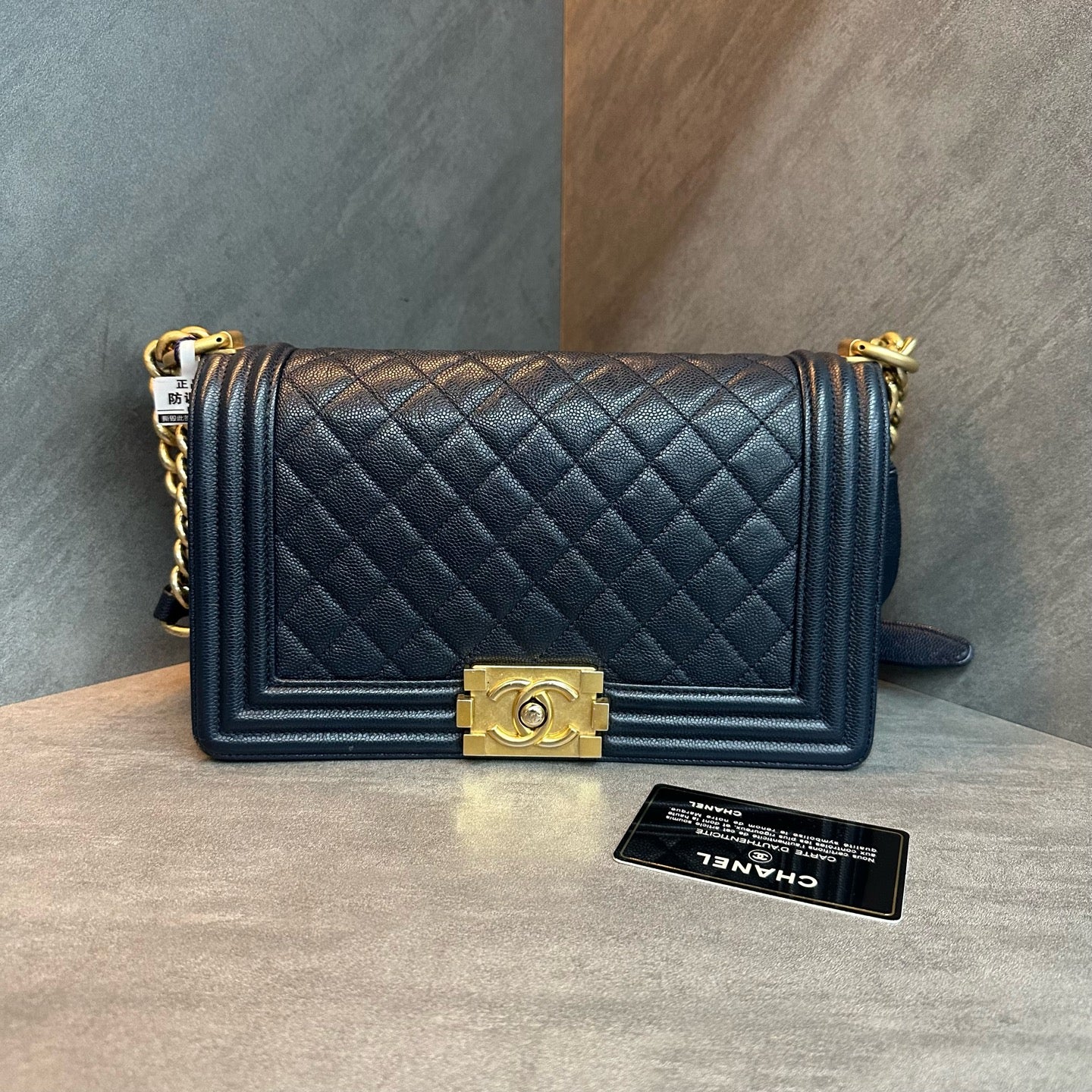 Chanel Le Boy medium size, dark blue lizard-grain cowhide, 25-series with certificate, original condition