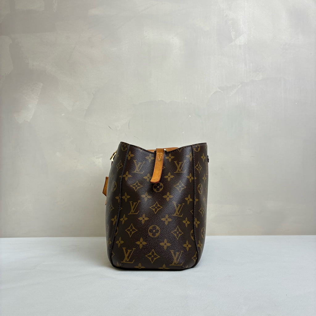 LV/Louis Vuitton Montaigne Bag Coated Canvas with Leather Size 30*18*12