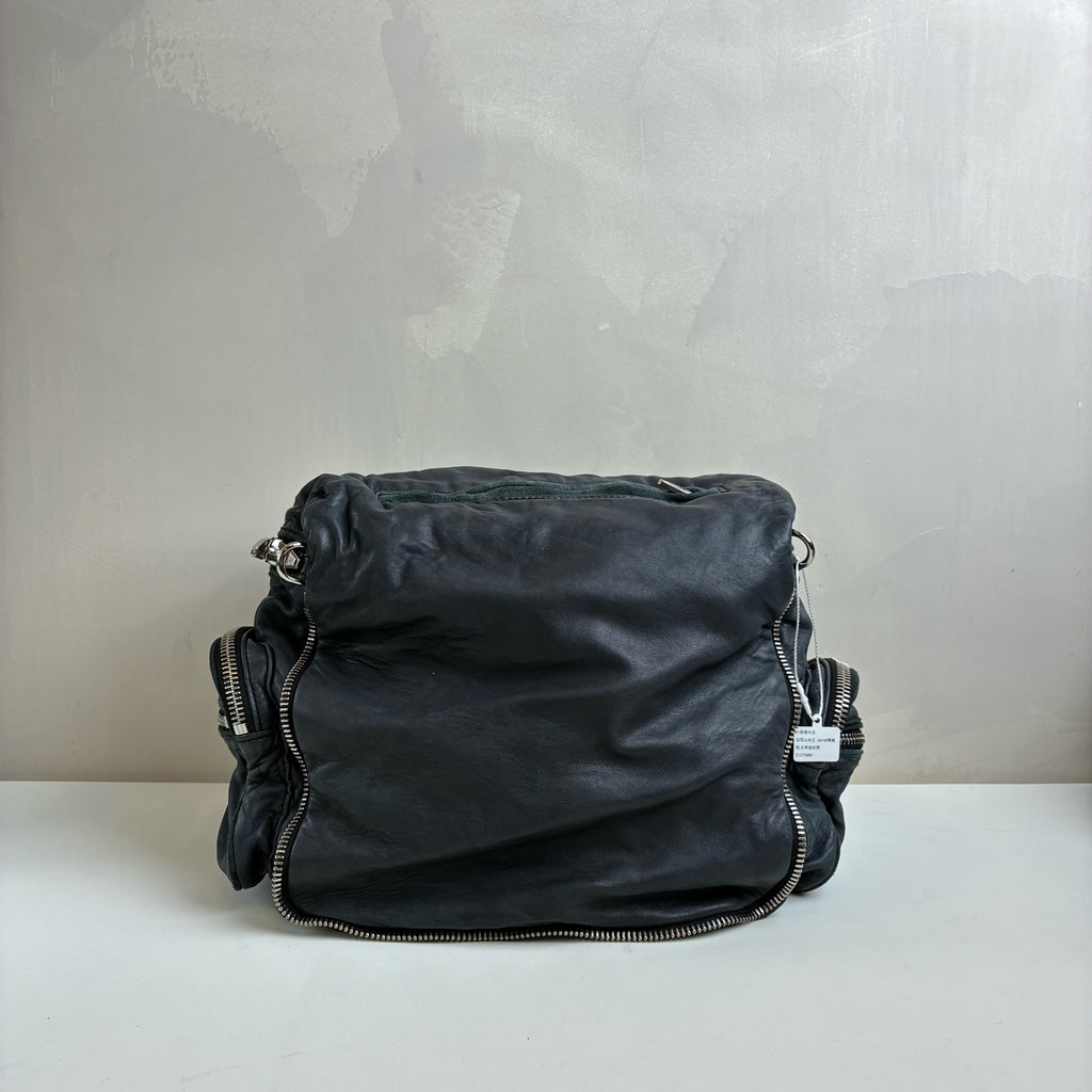 Alexander Wang / Alexander Wang Janet Shoulder Bag Black Soft Lambskin Material Size: 30*