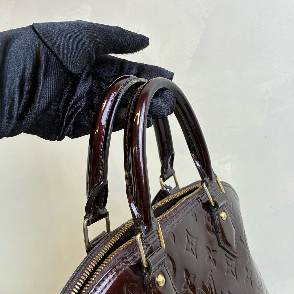 Louis Vuitton Patent Leather Shell Women's Bag Size 31*23 Cherry