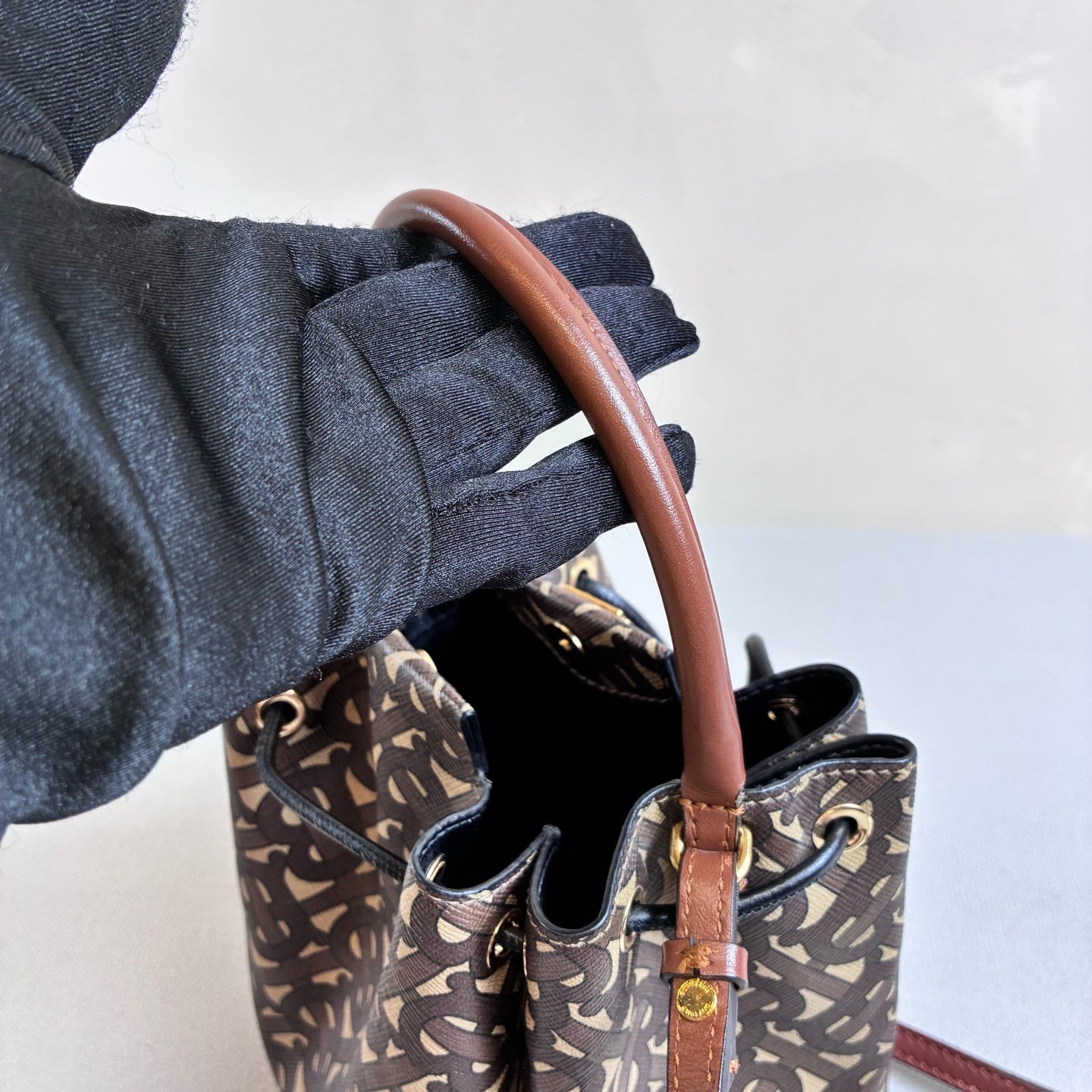 Burberry 99% New Monogram Mini Bucket Bag Retail Price 9200 Size 14*15.5