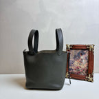 Hermes / Hermès Picotin 18 Basket P Stamp, 99% New   Dimensions: 18 x 13 x 18 cm   Color: Etain (Tin Gray)   Includes lock