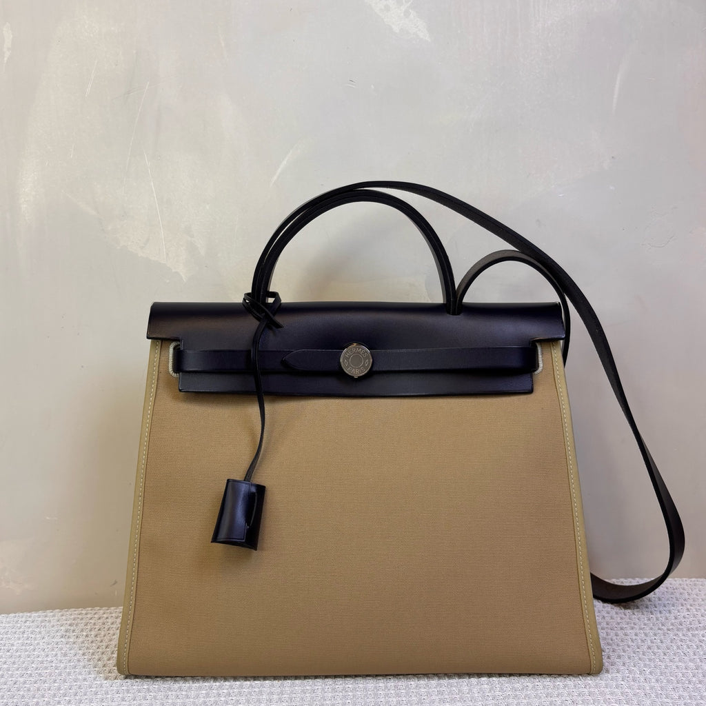 99% new Hermes khaki canvas and leather silver buckle herbag31 Z stamp
