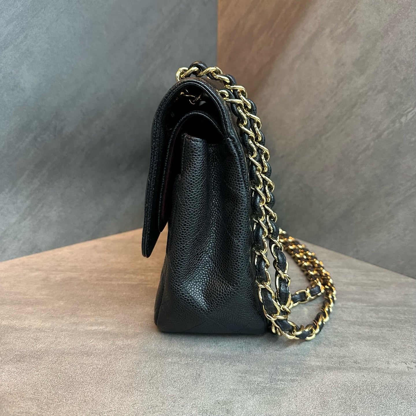 Chanel Jumbo Black & Gold Caviar Leather Chain Bag, 15 serial, structured shape, clean interior