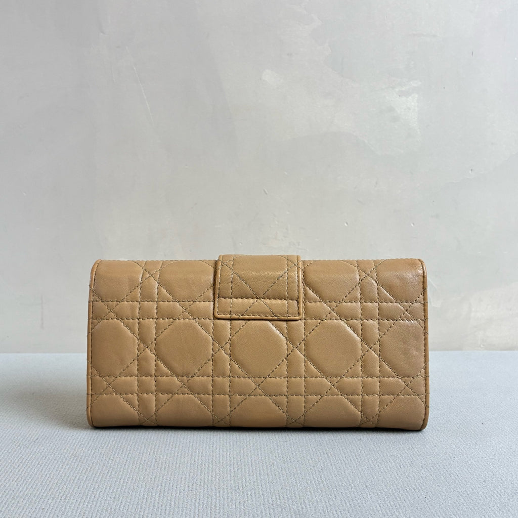 Dior 96 New Milk Tea Color Underarm Chain Bag Lambskin Size 19.5*10