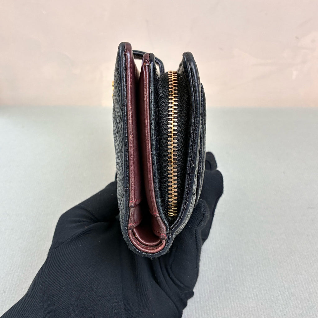 Chanel Black Gold Litchi Leather Short Wallet, 21 Series, Classic Diamond Pattern, Gold Logo Clasp, Interior Burgundy Color, 98% New Condition.